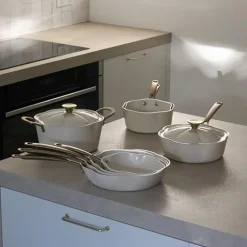 Casserole en forme de fleur