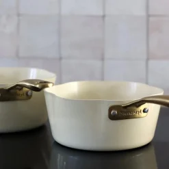 Casserole en forme de fleur