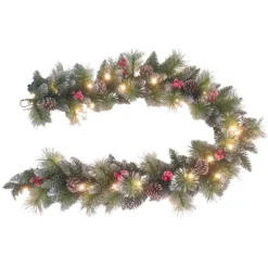 Guirlande pin lumineuse + baies