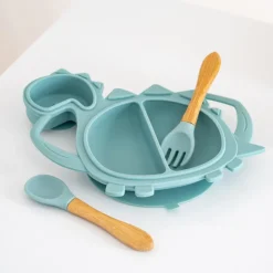 Set plat et couverts dino