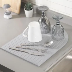 Tapis d'evier arche ranure