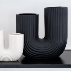 Vase forme u noir