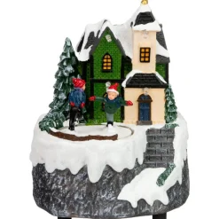 Village eglise avec train